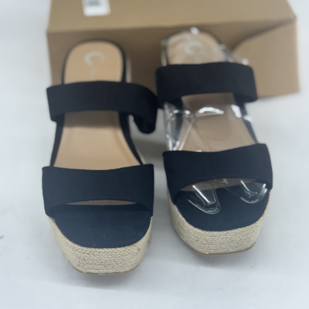 Journee Collection ILYANA Black Suede Wedge Sandal Size 10M New Espadrille